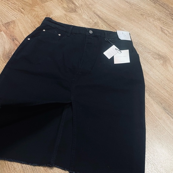 HOST PICK Happily Grey Black Front Split Denim Midi Skirt 🖤 NEW 🖤 Size 11 - Picture 2 of 4
